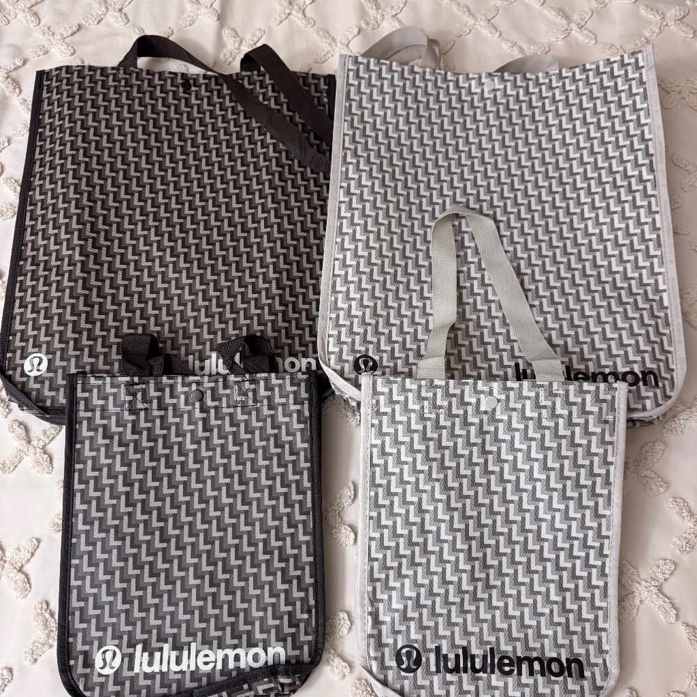 Brand new lululemon reusable bags bundle of 4